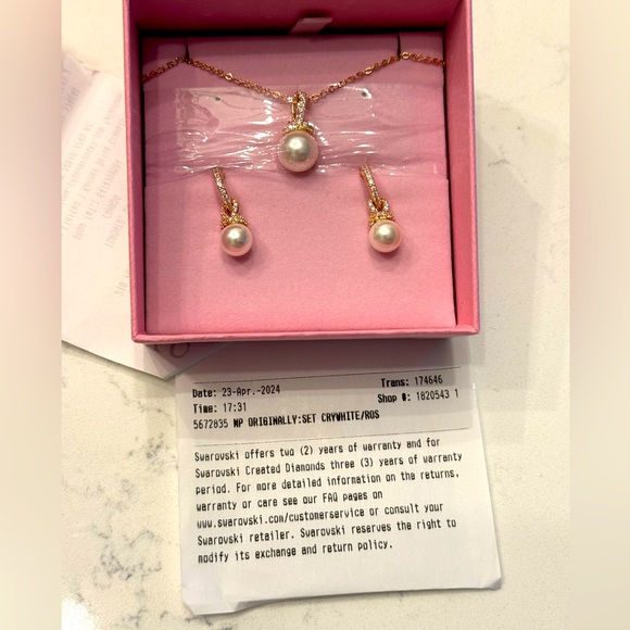 BRAND NEW Swarovski Necklace and Earrings Set - Picture 4 of 4